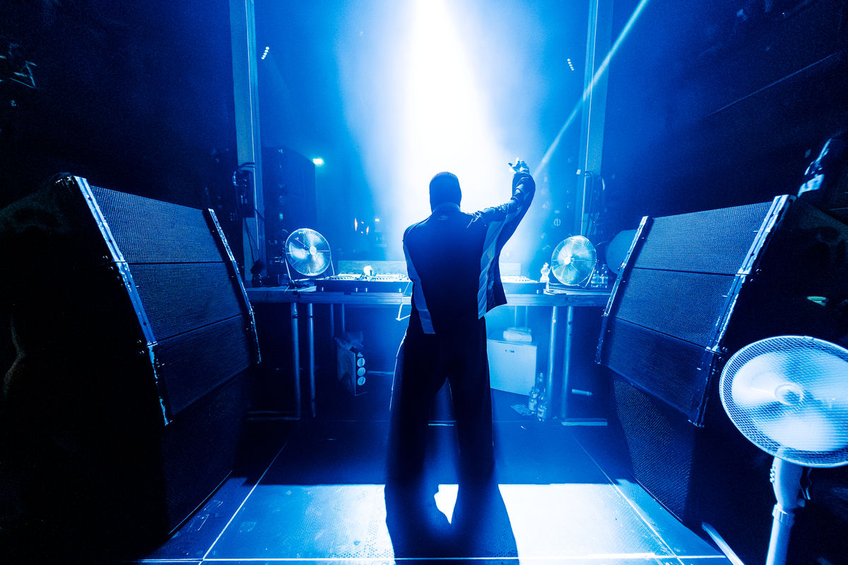 Loading... just a sec